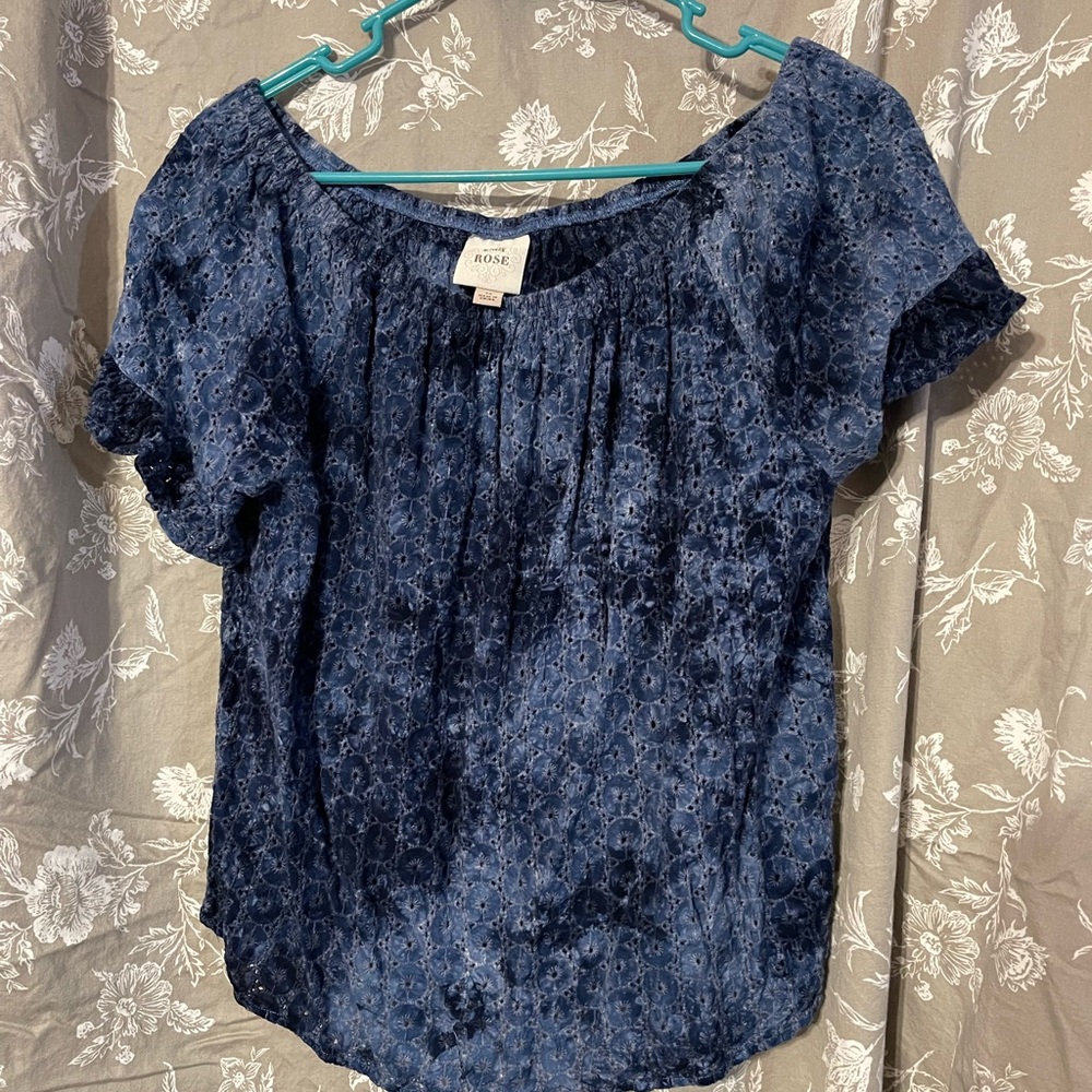 Blue floral - Picture 2 of 3